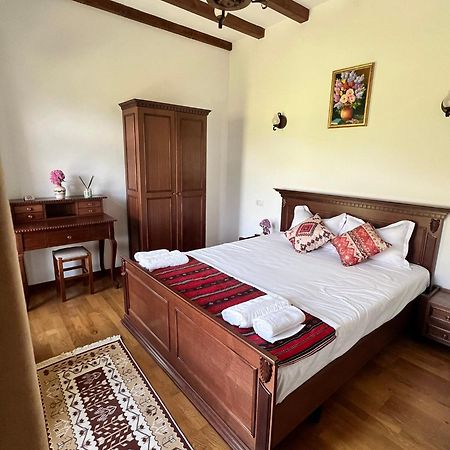 Casa Tudorescu Horezu Exteriör bild